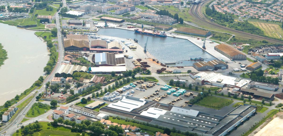 Rochefort : quel avenir pour le port de commerce ?