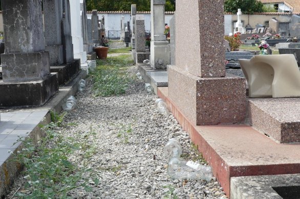 Fait divers. Deux individus poursuivis pour avoir profané les cimetières de Chartuzac et de Tugéras-Saint-Maurice