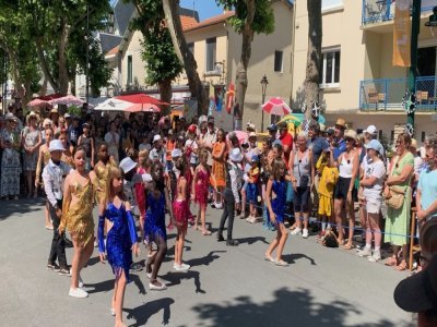 Cette année, les enfants de l'association Grains de sable vont réaliser une relève de la garde décalée. - - © Dominique Gougat (CLP)