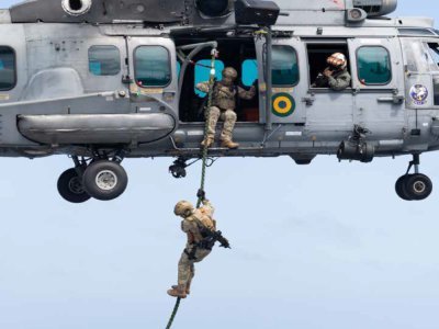 Plusieurs aéronefs sont mobilisés pour ces manœuvres d'exercice. - © R.LE-HÉNAFF/MN