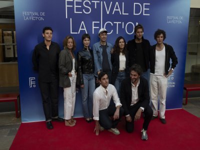 L'équipe de la mini-série dramatique "Merteuil', avec Anamaria Vartolomei. Sortie prévue le 14 novembre sur HBO Max. - © Philippe Archambeau