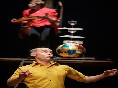 Du 24 au 30 avril 2026, Le Cabaret renversé donnera huit représentations circassiennes - - © Ruben Silozio