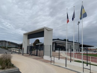 L'enceinte sportive de la station balnéaire accueille le Salon national des antiquaires pour la 2e année consécutive - - © Dominique Gougat (CLP)