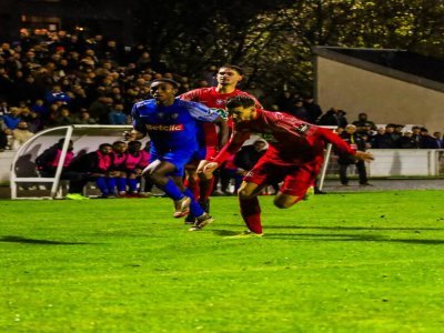 Le groupe du coach Damien Lecl&egrave;re devra r&eacute;pondre au d&eacute;fi physique impos&eacute; par les Manceaux - - &copy; FC P&eacute;rigny